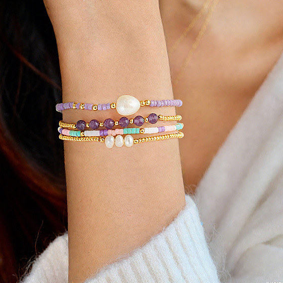 Эластичные браслеты для женщин из латуни, стекла, натурального пресноводного жемчуга и аметиста., с синтетическим немагнитным гематитом