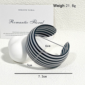 Модные полосатые браслеты-манжеты из смолы для женщин