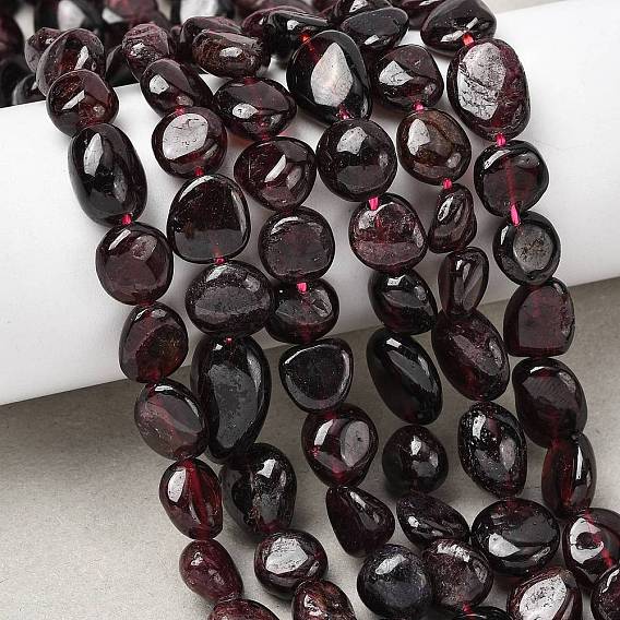 Гранат природный бисер нитей, самородки, упавший камень