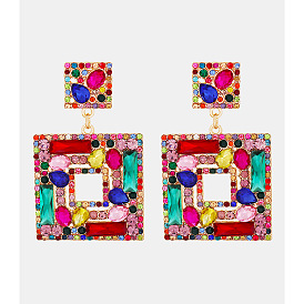 Bold Retro Chic Earrings for Women - Statement Piece with Simple Style