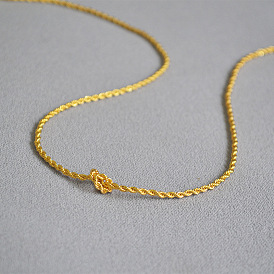 Minimalist Heart Twisted Flower Knot Chain Fashion Necklace.