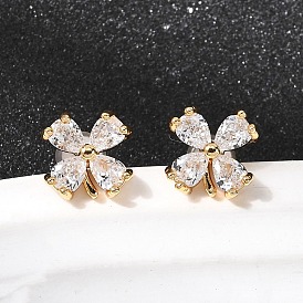 Серьги-гвоздики из латуни с микро-паве и прозрачным фианитом, без никеля 