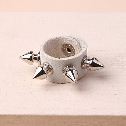 Fashionable and Sexy Leather Ring with Metal Rivets - European and American Style.