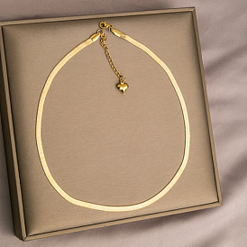 Ожерелье-цепочка из титановой стали с узором «елочка» и подвесками в виде сердечек