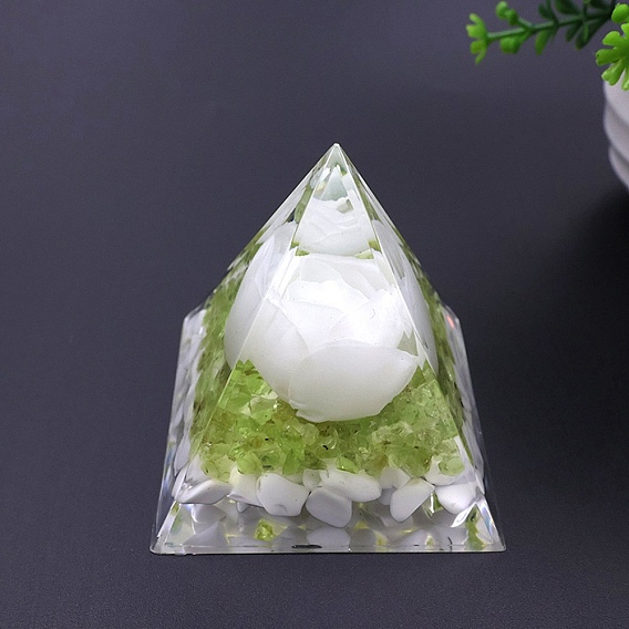 Генераторы энергии смолы оргонитовой пирамиды, рейки натуральный оливковый нефрит чипсы и цветок внутри для украшения домашнего офиса стола