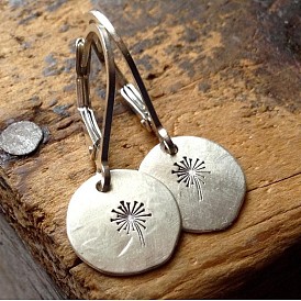 Alloy Leverback Earrings, Flat Round with Dandelion Pattern