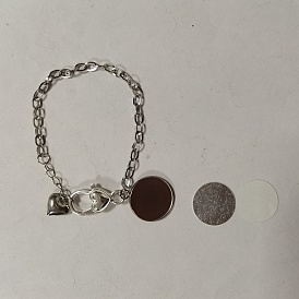 Sublimation blanc aluminium plat rond & 304 bracelet à breloques coeur en acier inoxydable avec chaînes en laiton pour femme