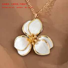 Pendentifs en émail , fleur