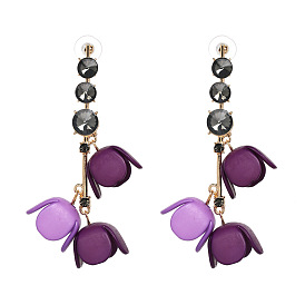 Fashionable European and American flower earrings - unique and stylish accessory.