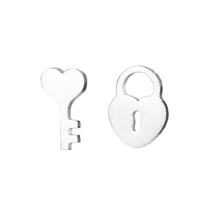 Unique Asymmetric Love Lock Mushroom Earrings with Maple Leaf Design for Spring