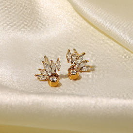 Exquisite 18k Gold Crown Pendant Earrings with White Zirconia - Perfect for Any Occasion!