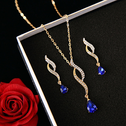 Ожерелье из сплава со стразами и подвеской-гвоздиком, золотые, граненые