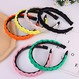 Chic Cream Spring Color Twisted Headband with Braided Hair Style - Fashionable Solid Fabric Hair Accessory for Women