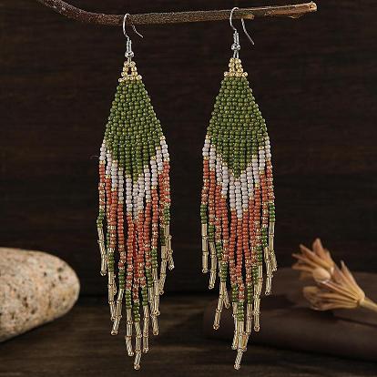 Серьги-кисточки из градиентных стеклянных бусин в богемном стиле