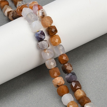 Природные голубые халцедон бисер пряди, граненые, кубические