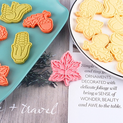 Thanksgiving Day Theme Plastic Cookie Candy Molds Set, Maple Leaf/Corn/Pumpkin