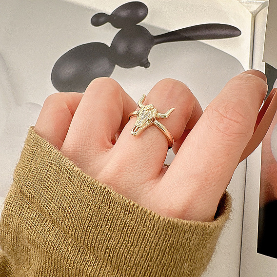 Кольца-манжеты с головой крупного рогатого скота из латуни с микропаве из прозрачного кубического циркония, регулируемые, для женщин