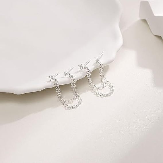 Серьги-гвоздики с кисточками из прозрачного кубического циркония в форме цветка