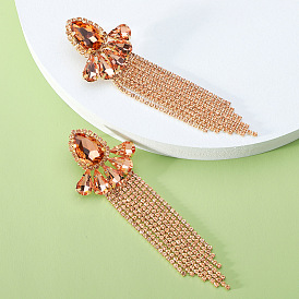 Geometric Shimmering Glass Tassel Earrings with Long Chain - Elegant, Sophisticated and Vintage Pendant for a Luxurious Look