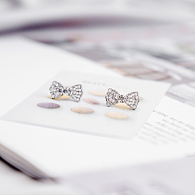 Sweet Butterfly Bow Stud Earrings with Rhinestones - Fashionable and Delicate for Daily Wear.