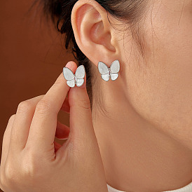 Элегантные серьги-гвоздики в форме бабочки из латуни с прозрачными кубическими цирконами во французском стиле