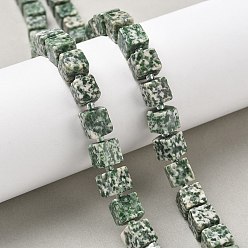 Натуральные зеленые пятна яшмовых нитей, кубические, с бисером