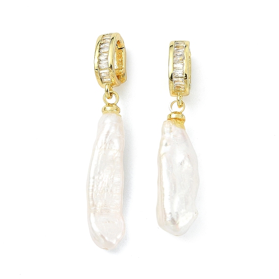 Подвески из натурального барочного жемчуга кеши, Подвески-палочки с латунными микропаве из прозрачных кубических цирконий в качестве застежек., белые