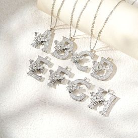 Подвеска в виде пчелы с микропаве из прозрачного кубического циркония в виде микрофибры, латунная, с инициалами., платина