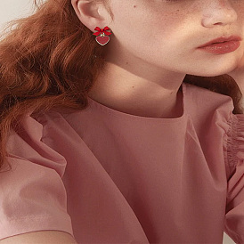 1 Par de pendientes de gota de aceite con forma de corazón rojo con borla, Lazo de mariposa y dije en forma de melocotón para un estilo elegante y dulce para niñas.