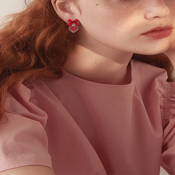 1 Par de pendientes de gota de aceite con forma de corazón rojo con borla, Lazo de mariposa y dije en forma de melocotón para un estilo elegante y dulce para niñas.