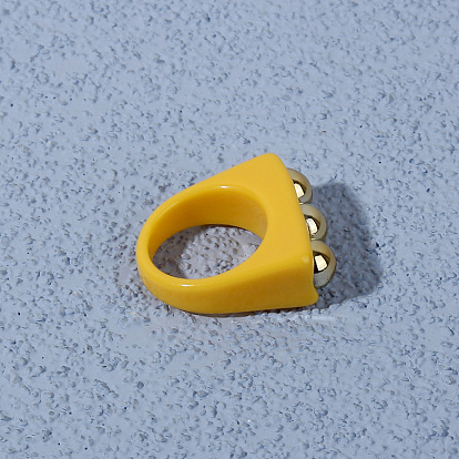 Punk Style Acrylic Ring with Rivets - Fashionable and Unique Hand Jewelry for Women.