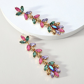 Elegant and Versatile Crystal Leaf Long Earrings for Women with High-end Charm