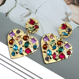 Golden Heart-shaped Diamond-studded Earrings with Colorful Gemstones - Chic and Luxurious Fashion Jewelry