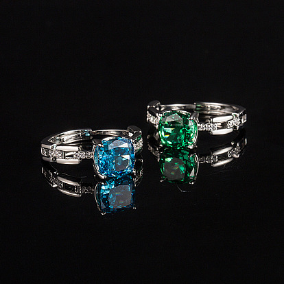 Латунь с открытыми кольцами-манжетами из кубического циркония, квадратный, платина