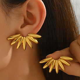 Серьги-гвоздики из нержавеющей стали, слева и справа