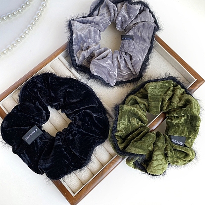 Бархатные резинки для волос