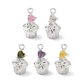 Латунный кекс с инкрустацией кубическим цирконием и подвесками в виде сердечек., 925 серебро покрытием