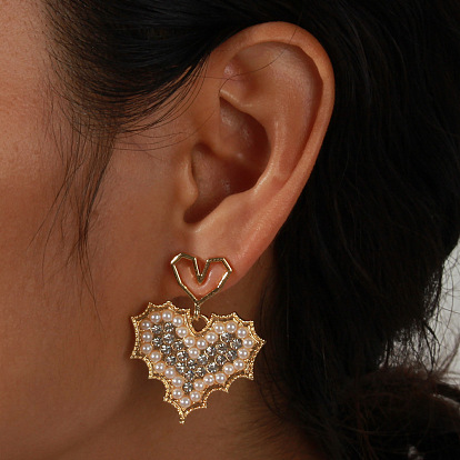Fashionable Maple Leaf Earrings with Sweet Heart-shaped Pearl Ear Jewelry