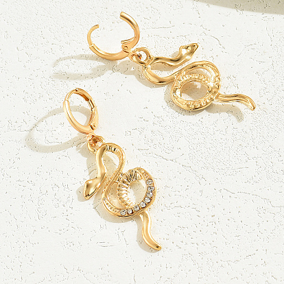 Fashionable Classic Alloy Snake Hoop Earrings for Women, Elegant and Stylish