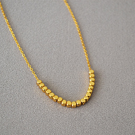 Collier court en laiton plaqué or à la mode, chaîne de clavicule minimaliste avec perles carrées