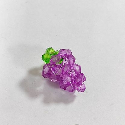 Pendentifs en perles acryliques faits à la main, raisin