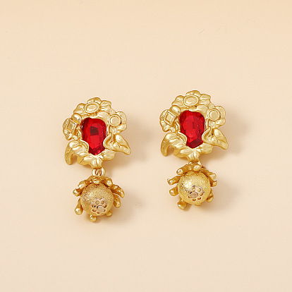 Серьги-гвоздики с подвесками в виде цветка из цинкового сплава и стекла