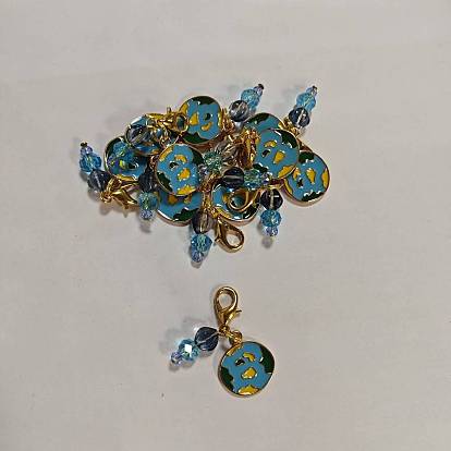 10pcs pendentif décoratif en alliage de terre émail bleu ciel, avec des perles de verre et en alliage homard fermoirs griffe
