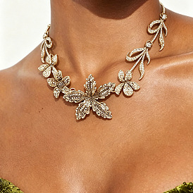 Colliers plastron en alliage, cristal et strass en forme de fleur pour femmes