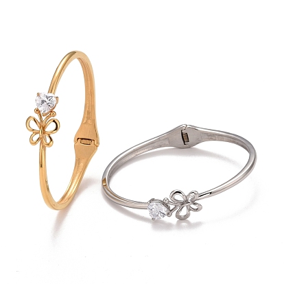 Brazalete de mariposa con corazón de circonita cúbica transparente, 304 brazalete abierto con bisagras de acero inoxidable para mujer, revestimiento de iones (ip)