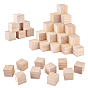 Незаконченный деревянный кубический блок для рукоделия