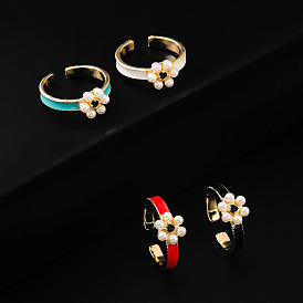 18K Gold Plated Pearl Flower Ring with Dripping Zircon Stone - Trendy and Chic!