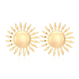 Retro Alloy Sunflower Earrings for Women - Fashionable, Luxurious and Exaggerated Floral Ear Studs