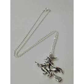 Collier pendentif, avec chaînes de câble en laiton et pendentifs en alliage de sorcière halloween de style tibétain