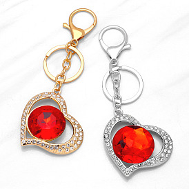 Heart-shaped crystal pendant keychain with diamond-studded alloy charm
